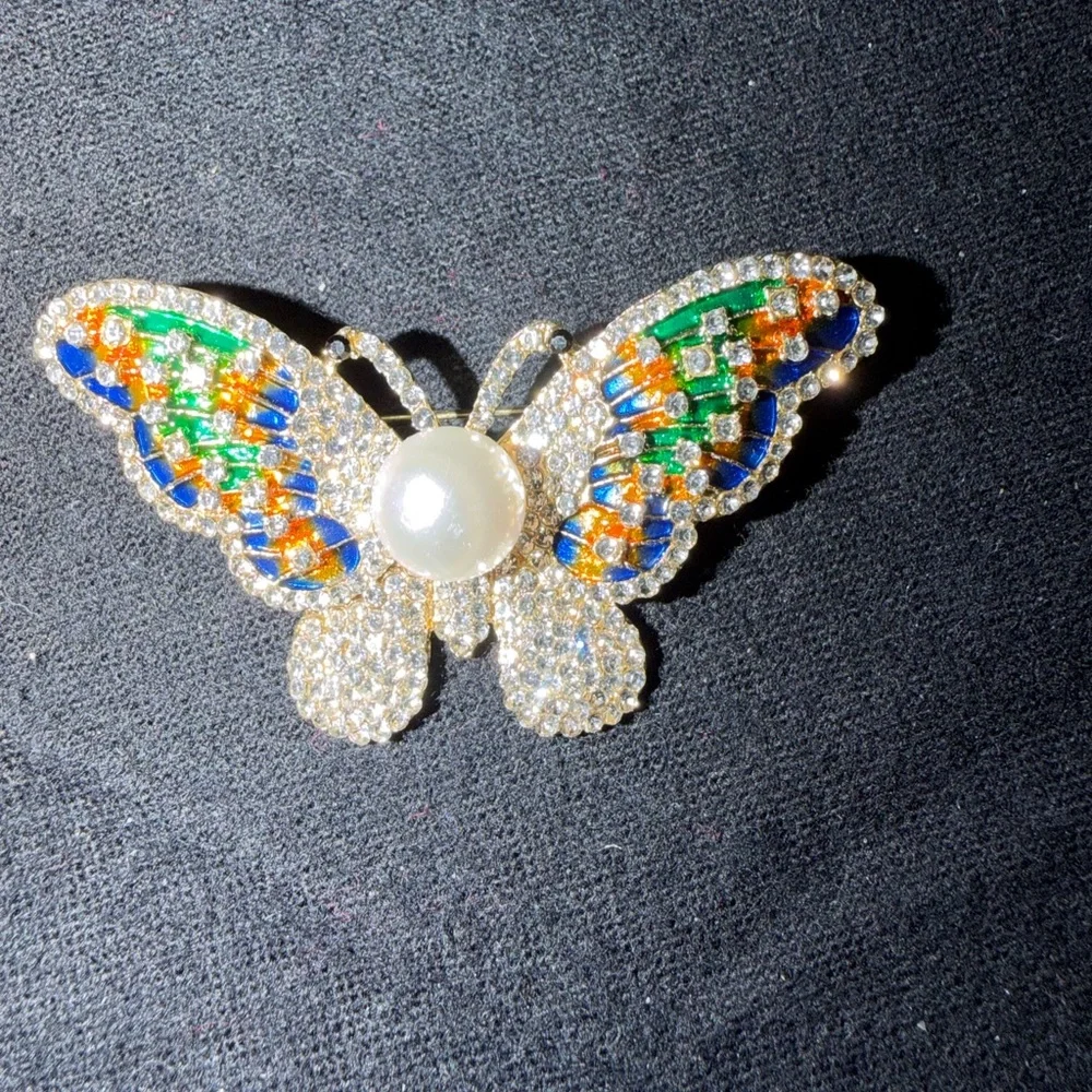 Elegant Multicolor Crystal Butterfly Brooch with Pearl Accent